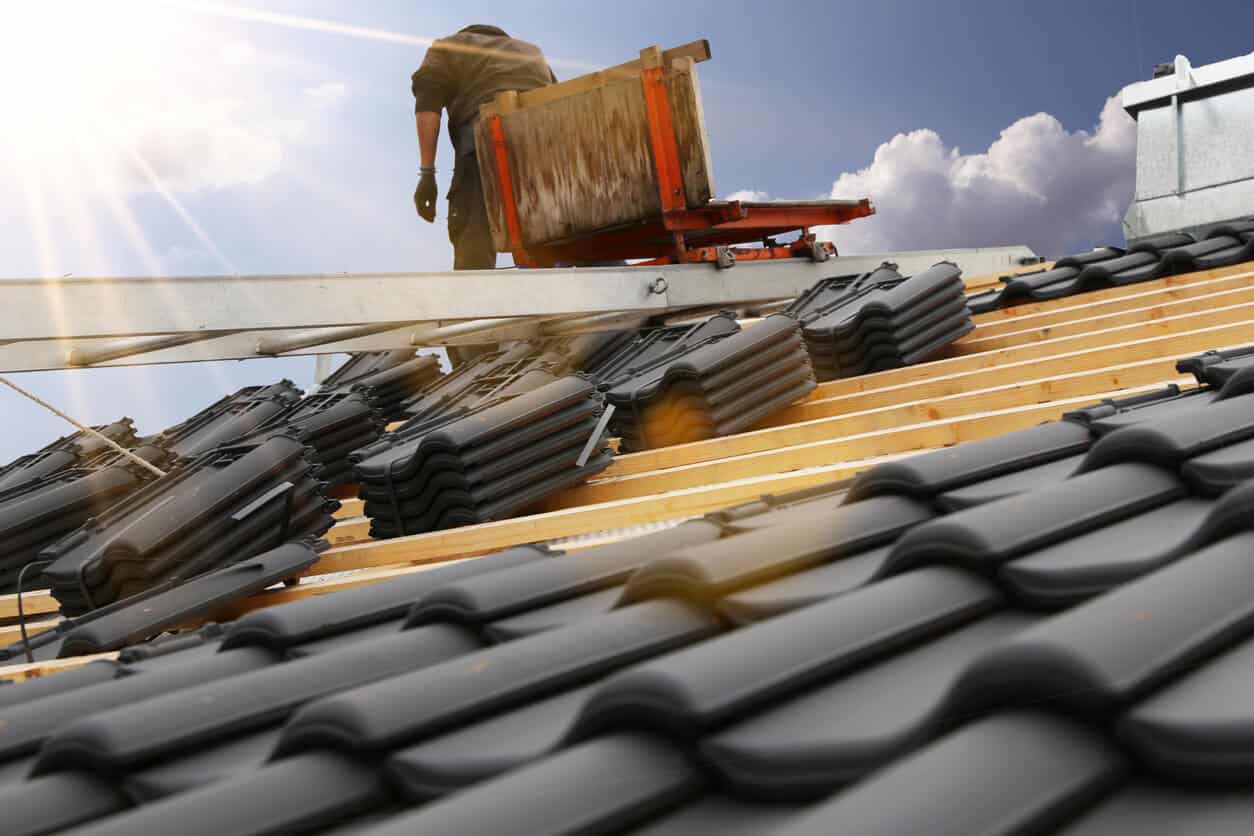 which roofing material lasts the longest